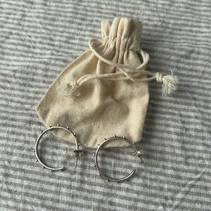 The Noisy Plume Tack Hoops studded hoop earrings - Silver